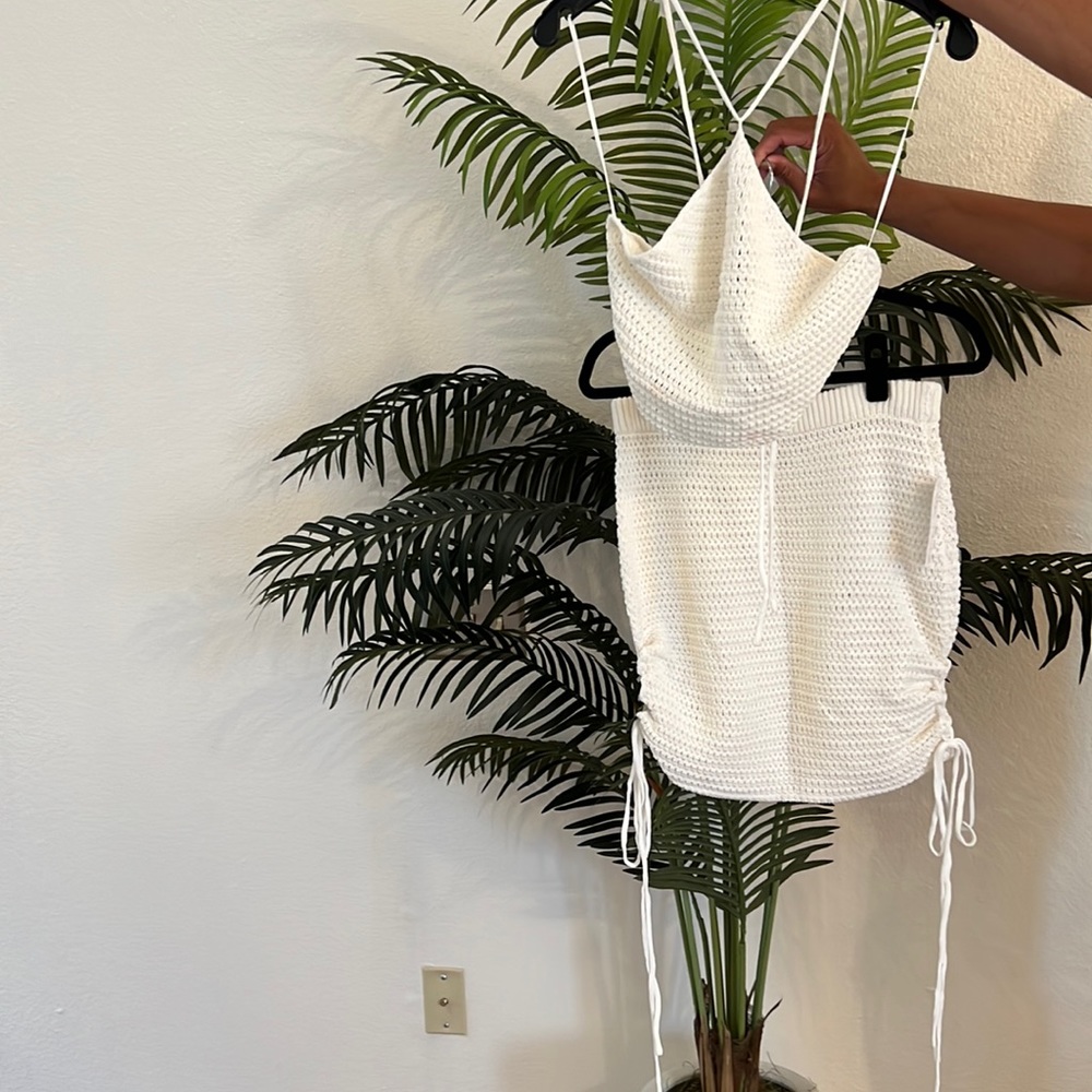 White crochet set. Perfect for vacation.